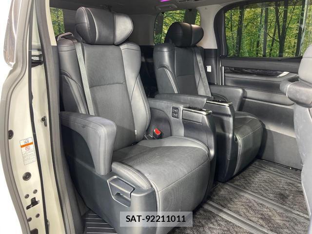 Toyota ALPHARD HYBRID 2021-12 8220259-9