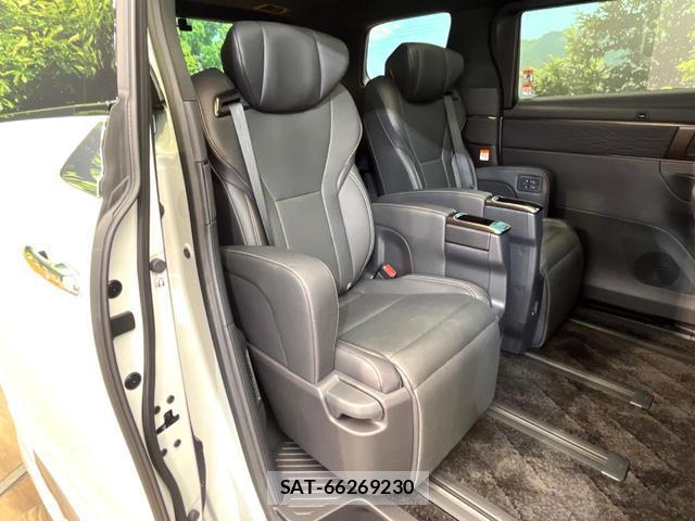 Toyota ALPHARD HYBRID 2024-05 8220367-8