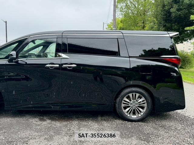 Toyota ALPHARD HYBRID 2025-10 8221476-1