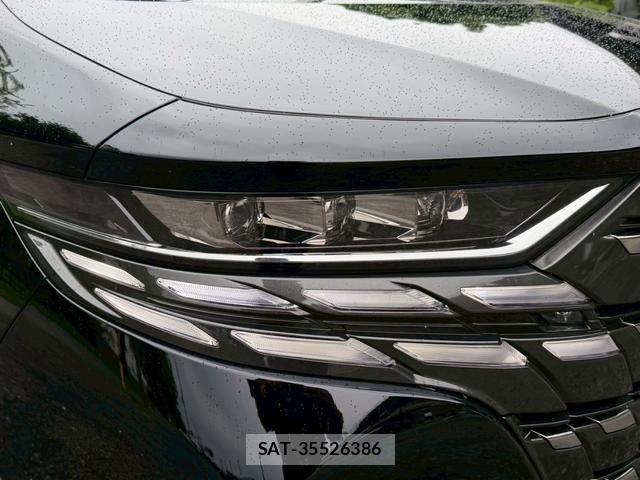 Toyota ALPHARD HYBRID 2025-10 8221476-12