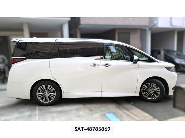 Toyota ALPHARD HYBRID 2024-11 8221615-11