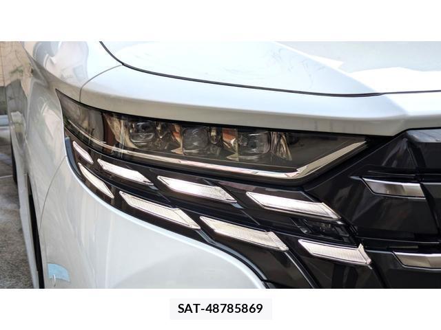 Toyota ALPHARD HYBRID 2024-11 8221615-14