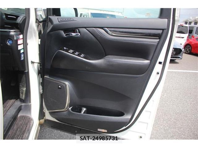 Toyota ALPHARD HYBRID 2018-05 8222104-17