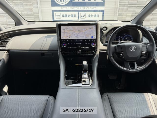 Toyota ALPHARD HYBRID 2024-12 8223235-8