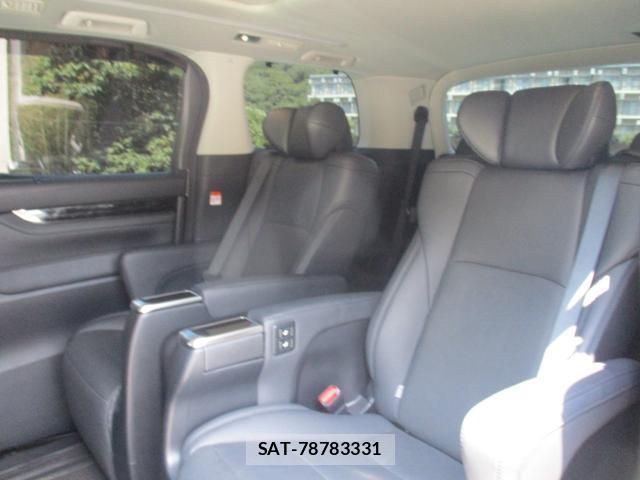 Toyota ALPHARD HYBRID 2022-10 8224620-9