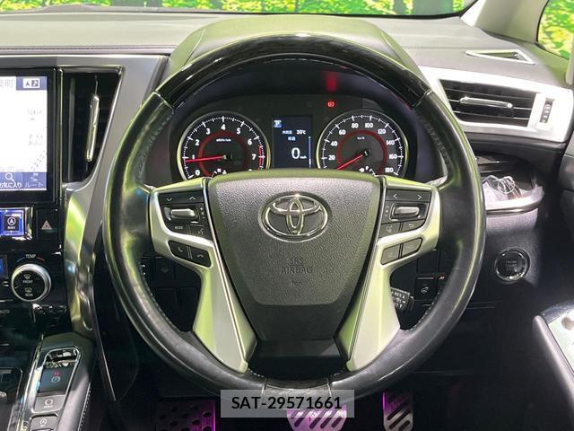 Toyota ALPHARD 2018-11 8216174-11