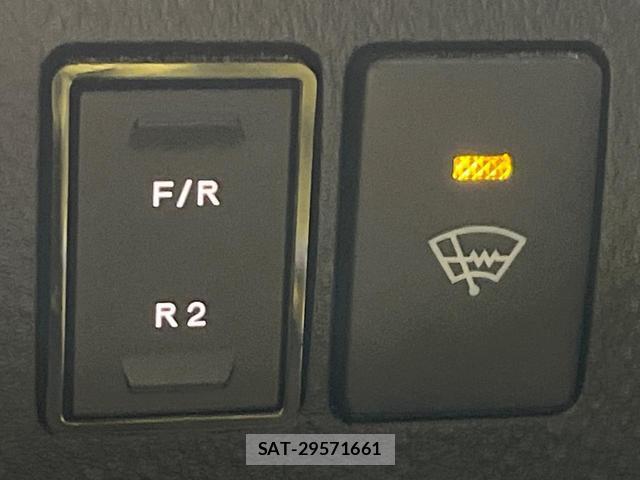 Toyota ALPHARD 2018-11 8216174-6
