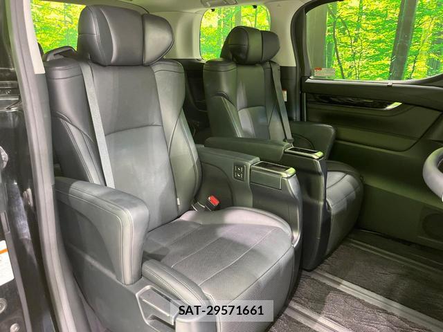 Toyota ALPHARD 2018-11 8216174-8