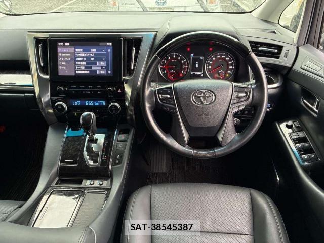 Toyota ALPHARD 2021-02 8216398-2