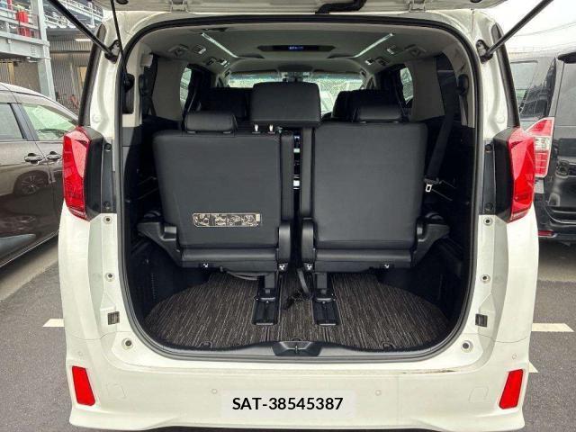 Toyota ALPHARD 2021-02 8216398-7