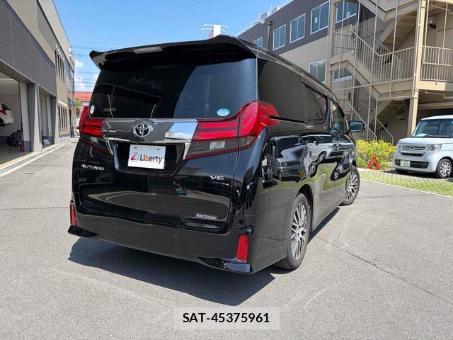 Toyota ALPHARD 2017-09 8216843-12