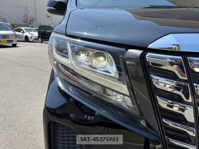 Toyota ALPHARD 2017-09 8216843-14