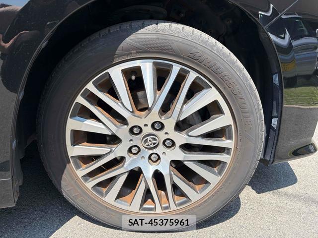Toyota ALPHARD 2017-09 8216843-18