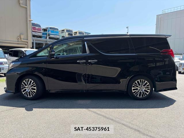 Toyota ALPHARD 2017-09 8216843-9