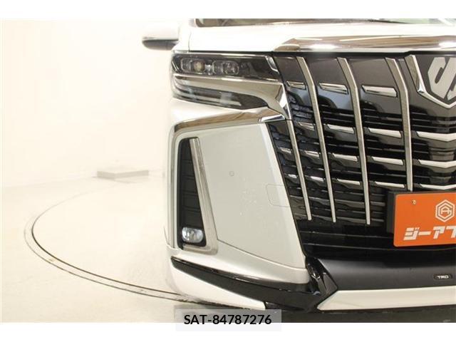 Toyota ALPHARD 2019-08 8216942-15
