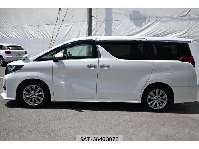 Toyota ALPHARD 2017-11 8217143-4