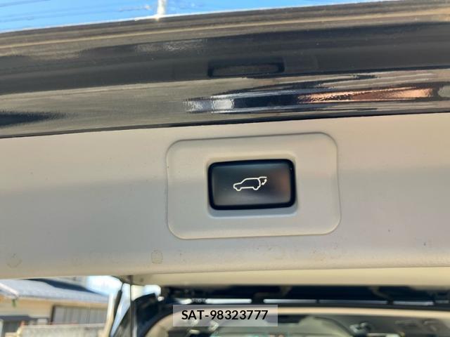 Toyota ALPHARD 2008-01 8217156-11