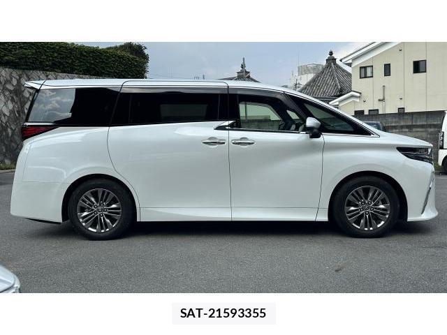 Toyota ALPHARD 2025-09 8217245-12