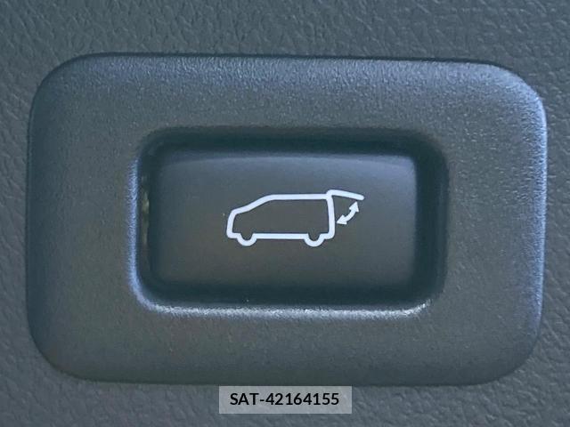 Toyota ALPHARD 2022-11 8217295-6