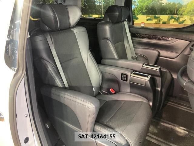 Toyota ALPHARD 2022-11 8217295-8