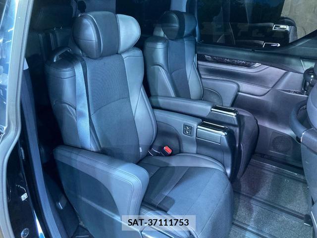 Toyota ALPHARD 2023-02 8217303-10