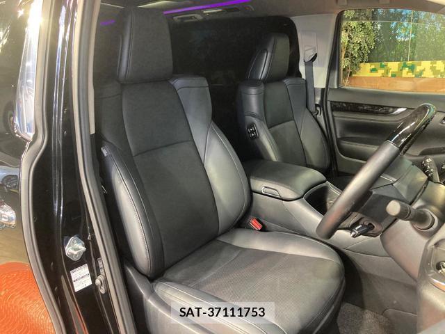 Toyota ALPHARD 2023-02 8217303-9