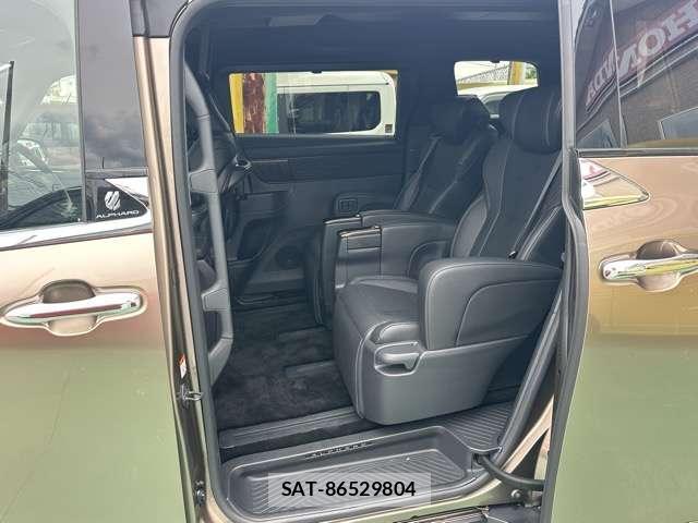 Toyota ALPHARD 2024-11 8218237-5