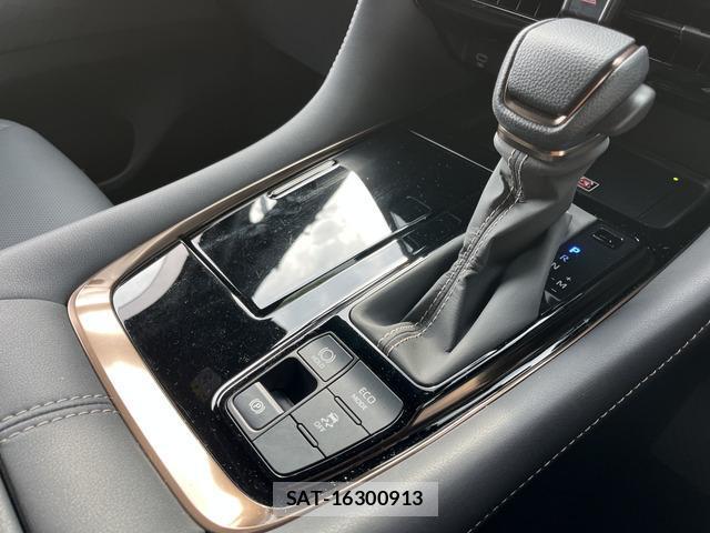 Toyota ALPHARD 2023-12 8218366-15
