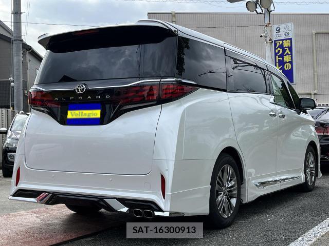 Toyota ALPHARD 2023-12 8218366-3