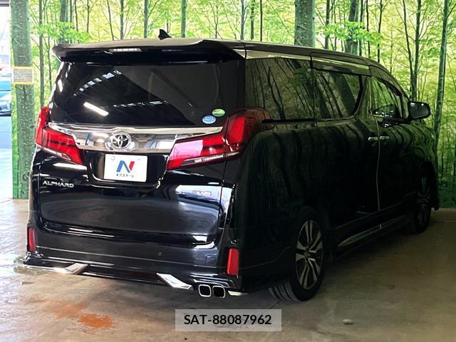 Toyota ALPHARD 2019-04 8219431-17