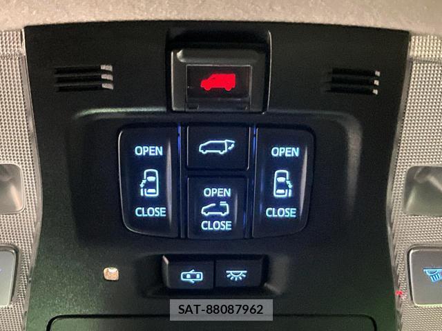 Toyota ALPHARD 2019-04 8219431-4