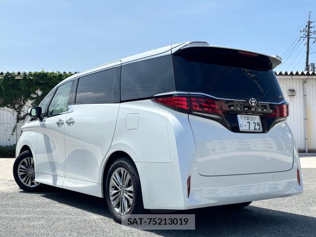 Toyota ALPHARD 2025-10 8219871-2