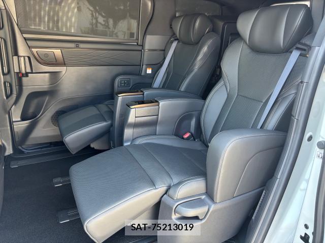 Toyota ALPHARD 2025-10 8219871-6