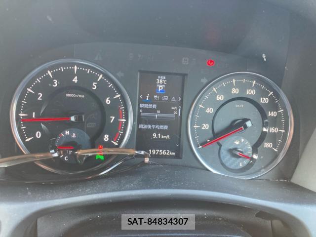 Toyota ALPHARD 2017-04 8220148-17