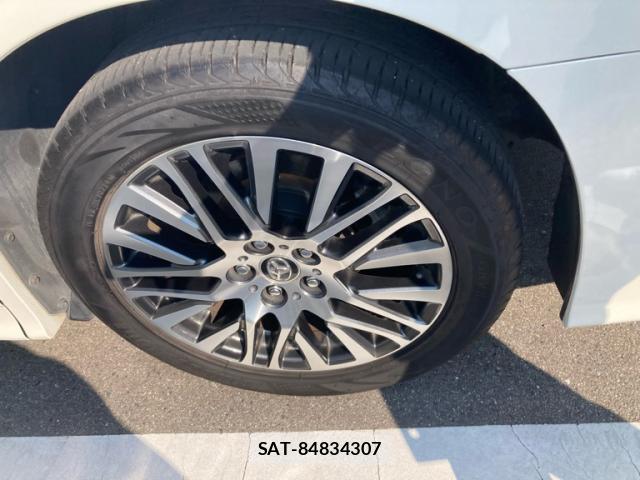 Toyota ALPHARD 2017-04 8220148-4