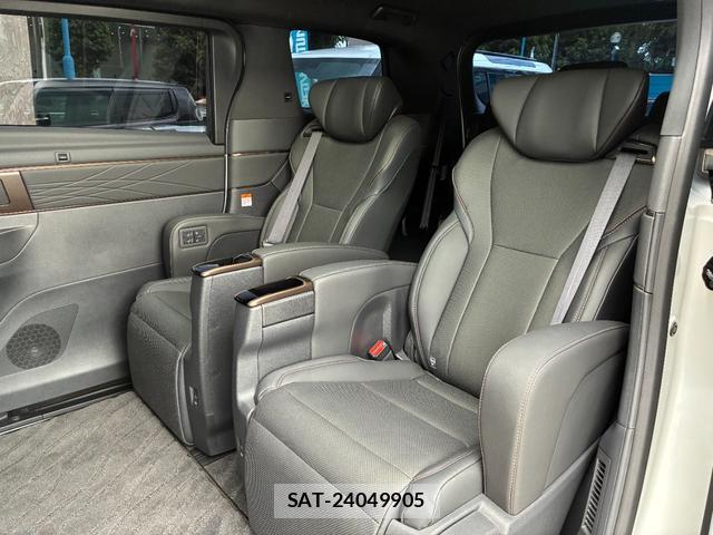 Toyota ALPHARD 2024-11 8220192-15