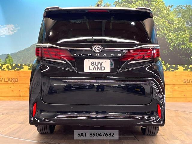 Toyota ALPHARD 2023-11 8220373-14