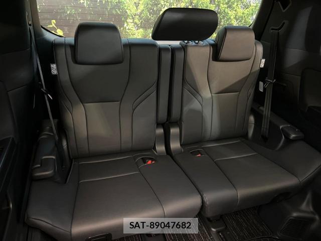 Toyota ALPHARD 2023-11 8220373-9