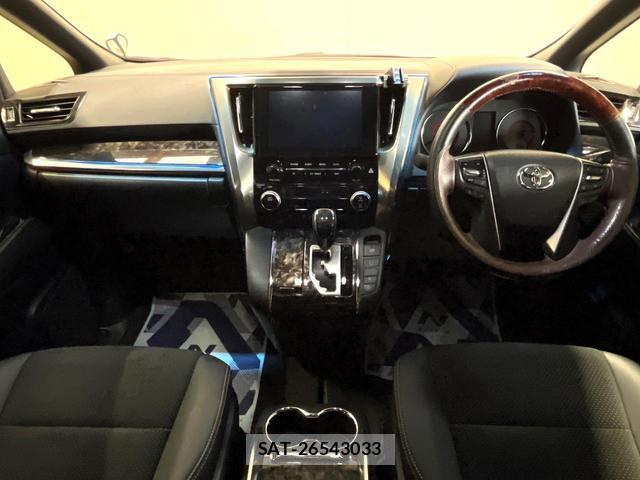 Toyota ALPHARD 2021-08 8220397-1
