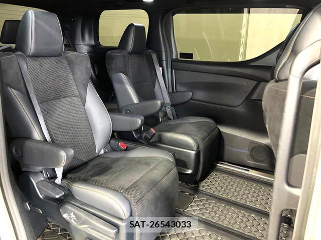 Toyota ALPHARD 2021-08 8220397-12