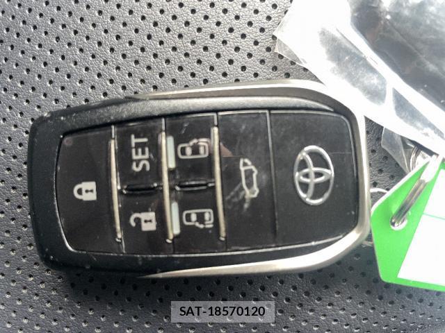 Toyota ALPHARD 2019-04 8220442-7