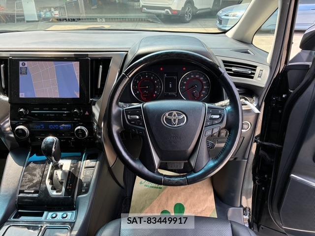 Toyota ALPHARD 2021-04 8221120-12