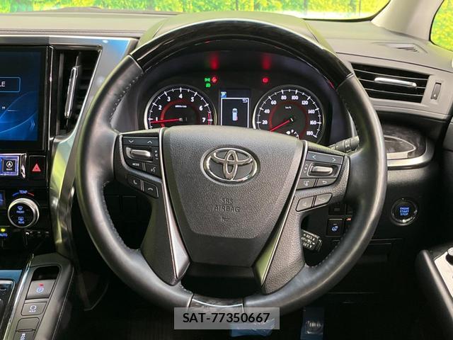 Toyota ALPHARD 2019-03 8221151-11