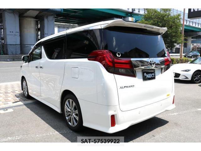 Toyota ALPHARD 2017-12 8221214-9