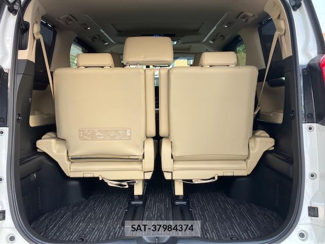 Toyota ALPHARD 2019-02 8221359-8