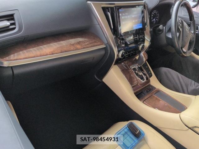 Toyota ALPHARD 2015-08 8221432-2