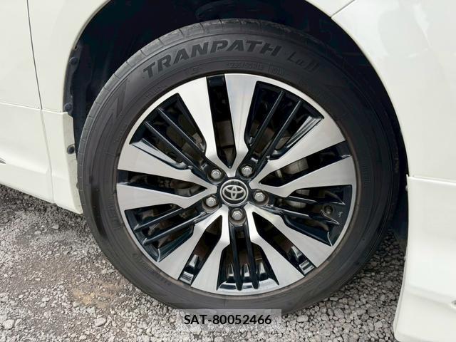 Toyota ALPHARD 2020-01 8221479-14