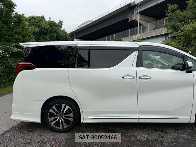 Toyota ALPHARD 2020-01 8221479-8