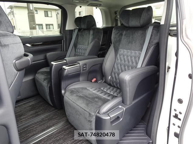 Toyota ALPHARD 2015-09 8222507-8