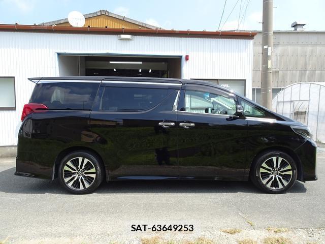 Toyota ALPHARD 2021-06 8222512-13